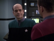 Filename=extant_StarTrek_VOY_6x13-Virtuoso_02488.jpg
Filesize=128KiB
Dimensions=1200x900
Date added=Dec 28, 2019 extant_StarTrek_VOY_6x13-Virtuoso_02488.jpg