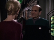 extant_StarTrek_VOY_6x13-Virtuoso_02583.jpg