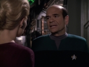 extant_StarTrek_VOY_6x13-Virtuoso_02586.jpg