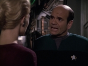 extant_StarTrek_VOY_6x13-Virtuoso_02596.jpg
