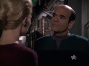 extant_StarTrek_VOY_6x13-Virtuoso_02600.jpg