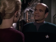 extant_StarTrek_VOY_6x13-Virtuoso_02606.jpg