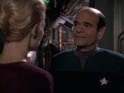 extant_StarTrek_VOY_6x13-Virtuoso_02609.jpg