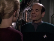 extant_StarTrek_VOY_6x13-Virtuoso_02611.jpg