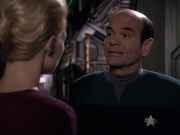 extant_StarTrek_VOY_6x13-Virtuoso_02613.jpg
