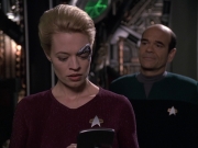 extant_StarTrek_VOY_6x13-Virtuoso_02625.jpg