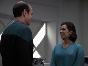 Filename=extant_StarTrek_VOY_6x13-Virtuoso_02734.jpg
Filesize=136KiB
Dimensions=1200x900
Date added=Dec 28, 2019 extant_StarTrek_VOY_6x13-Virtuoso_02734.jpg