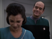 Filename=extant_StarTrek_VOY_6x13-Virtuoso_02742.jpg
Filesize=124KiB
Dimensions=1200x900
Date added=Dec 28, 2019 extant_StarTrek_VOY_6x13-Virtuoso_02742.jpg