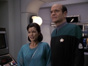 Filename=extant_StarTrek_VOY_6x13-Virtuoso_02750.jpg
Filesize=152KiB
Dimensions=1200x900
Date added=Dec 28, 2019 extant_StarTrek_VOY_6x13-Virtuoso_02750.jpg