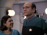extant_StarTrek_VOY_6x13-Virtuoso_02798.jpg