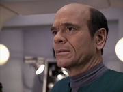 extant_StarTrek_VOY_6x13-Virtuoso_02803.jpg