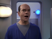 extant_StarTrek_VOY_6x13-Virtuoso_02812.jpg