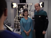 extant_StarTrek_VOY_6x13-Virtuoso_02822.jpg