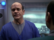extant_StarTrek_VOY_6x13-Virtuoso_02833.jpg