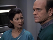 extant_StarTrek_VOY_6x13-Virtuoso_02844.jpg