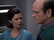 extant_StarTrek_VOY_6x13-Virtuoso_02846.jpg