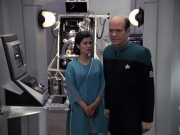 extant_StarTrek_VOY_6x13-Virtuoso_02853.jpg