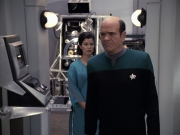 extant_StarTrek_VOY_6x13-Virtuoso_02854.jpg