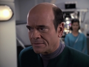 extant_StarTrek_VOY_6x13-Virtuoso_02859.jpg
