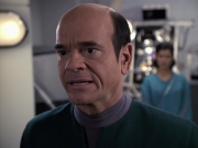 extant_StarTrek_VOY_6x13-Virtuoso_02867.jpg