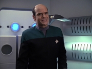 extant_StarTrek_VOY_6x13-Virtuoso_02879.jpg