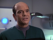 extant_StarTrek_VOY_6x13-Virtuoso_02912.jpg