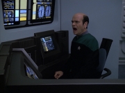 Filename=extant_StarTrek_VOY_6x13-Virtuoso_02979.jpg
Filesize=160KiB
Dimensions=1200x900
Date added=Dec 28, 2019 extant_StarTrek_VOY_6x13-Virtuoso_02979.jpg