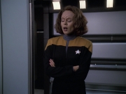 extant_StarTrek_VOY_6x13-Virtuoso_03016.jpg