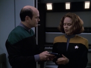 Filename=extant_StarTrek_VOY_6x13-Virtuoso_03040.jpg
Filesize=147KiB
Dimensions=1200x900
Date added=Dec 28, 2019 extant_StarTrek_VOY_6x13-Virtuoso_03040.jpg