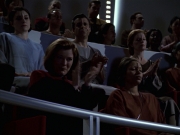 extant_StarTrek_VOY_6x13-Virtuoso_03280.jpg