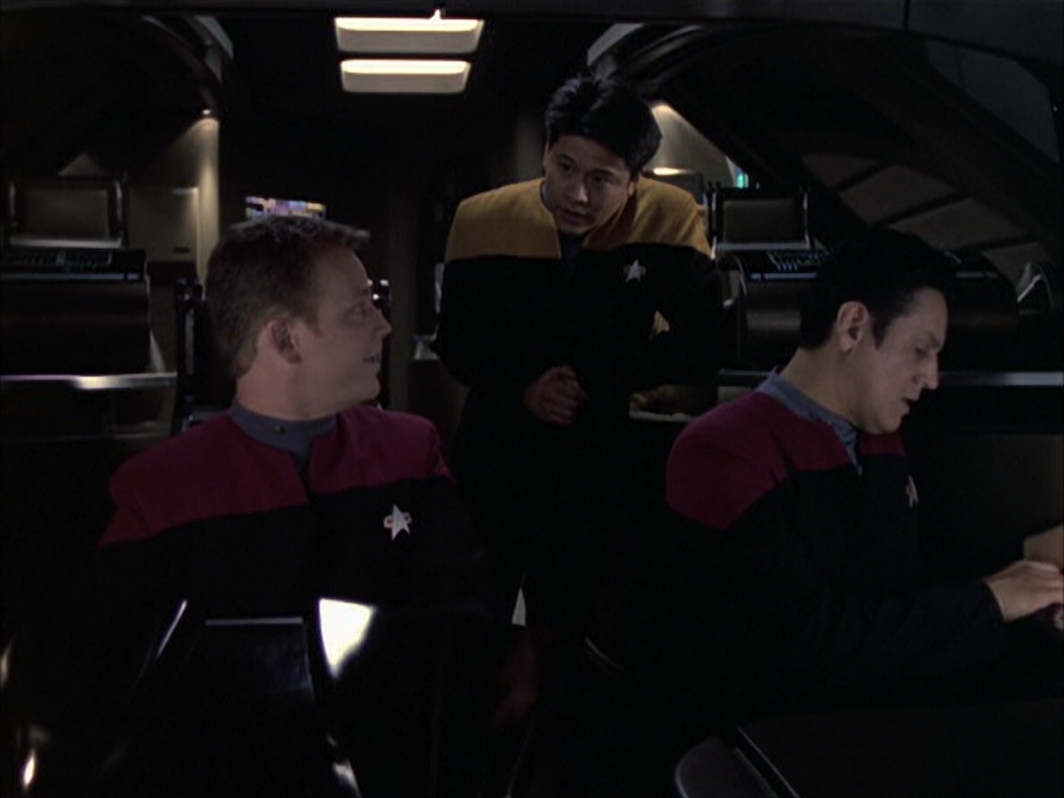 extant_StarTrek_VOY_6x14-Memorial_00025.jpg