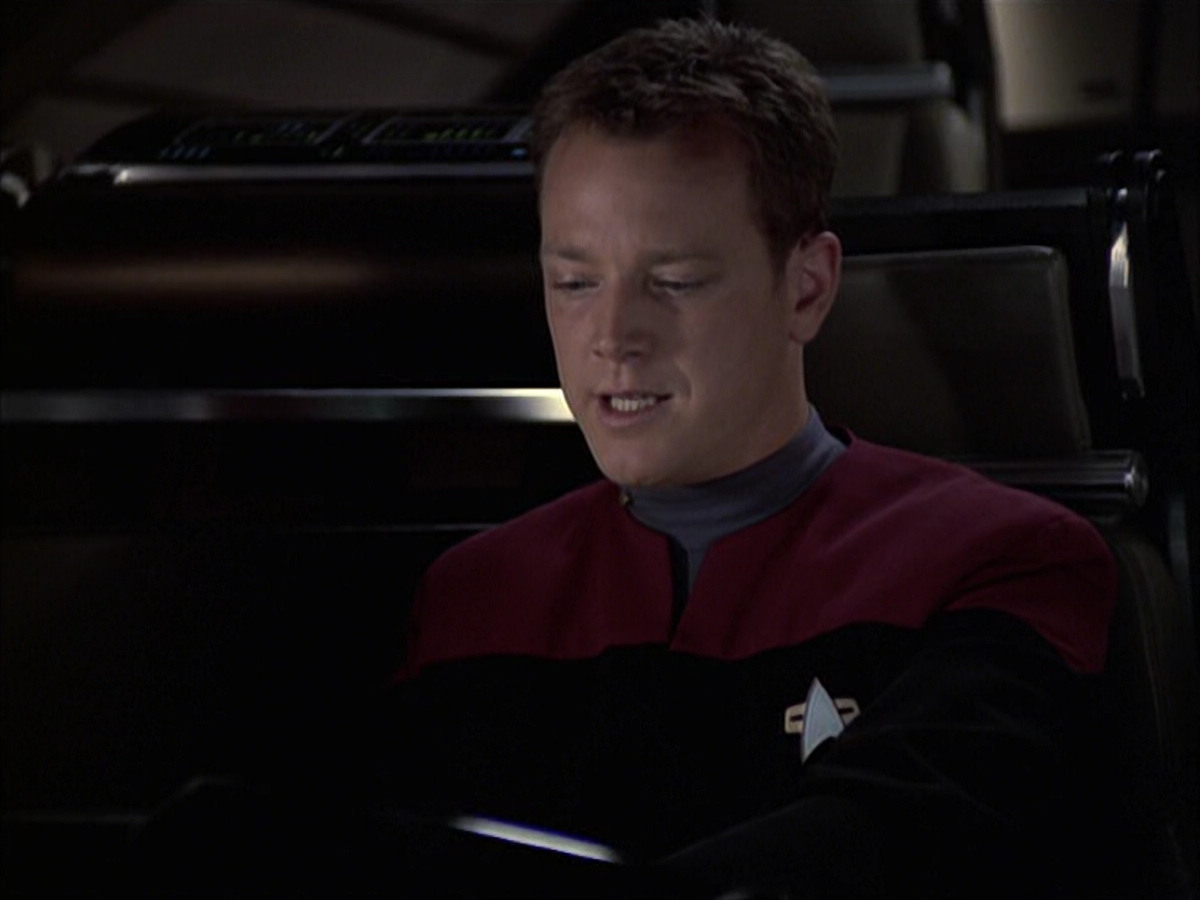 extant_StarTrek_VOY_6x14-Memorial_00028.jpg