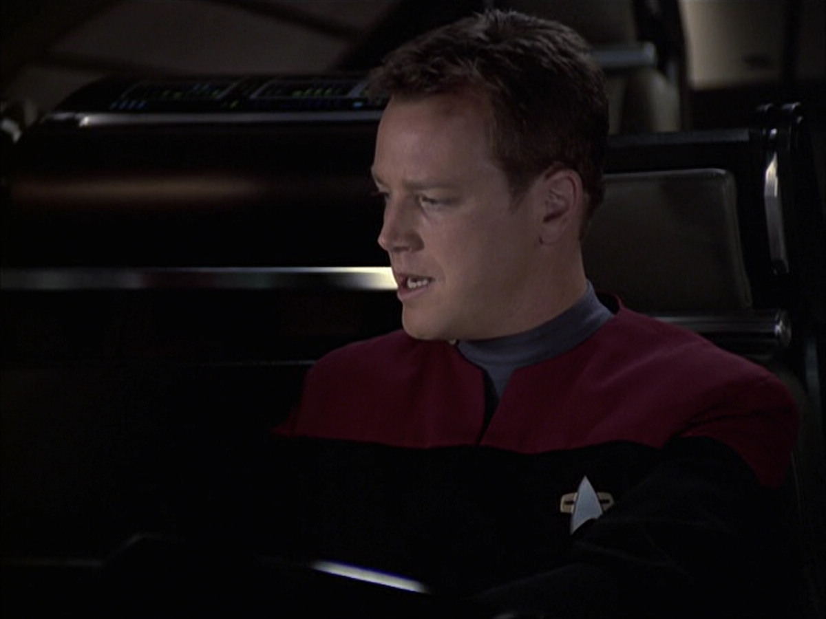extant_StarTrek_VOY_6x14-Memorial_00029.jpg