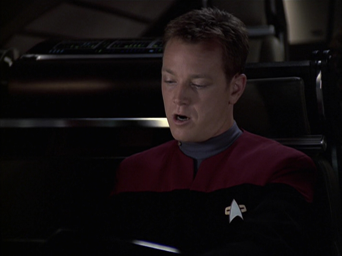 extant_StarTrek_VOY_6x14-Memorial_00094.jpg
