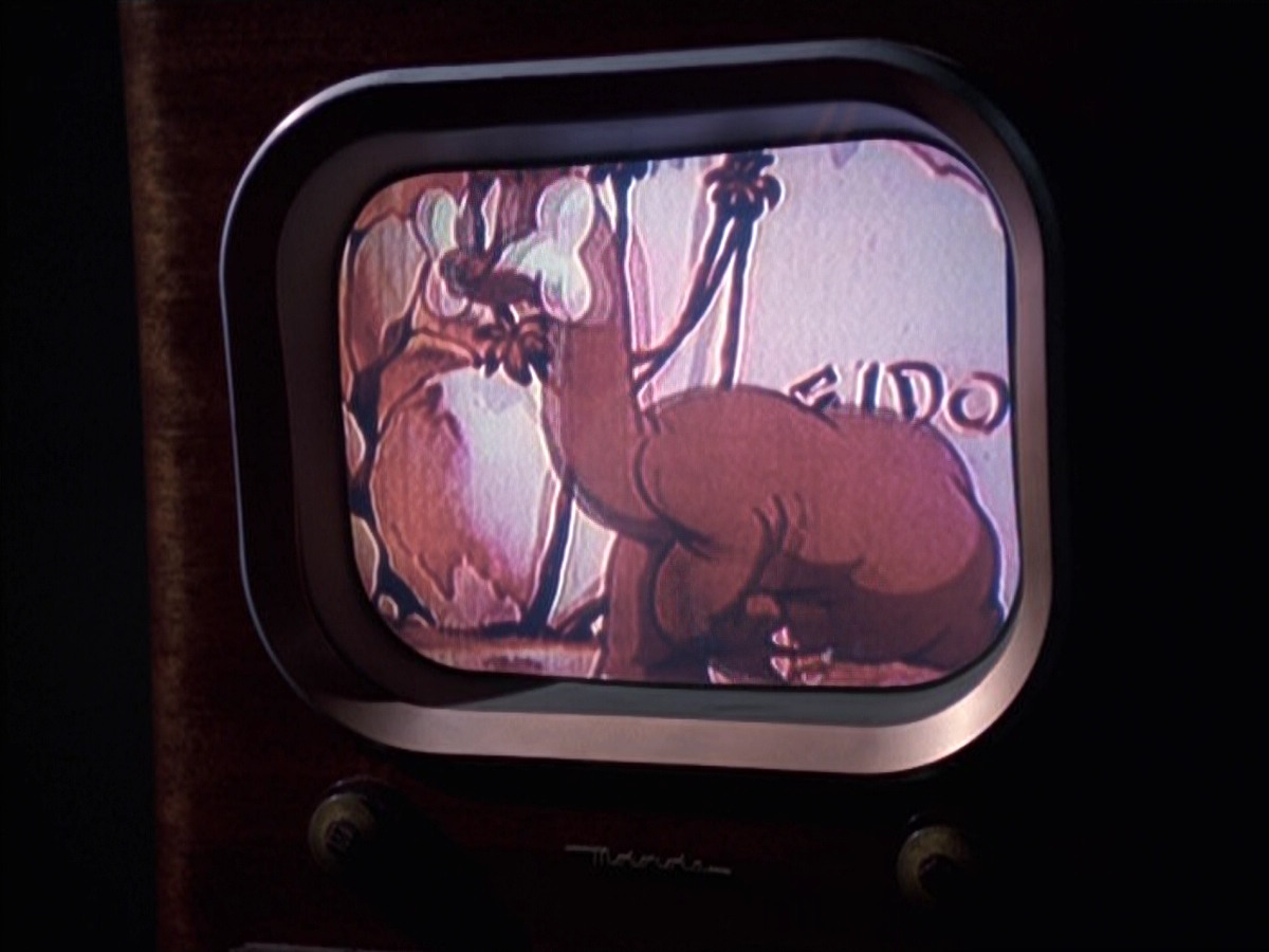 extant_StarTrek_VOY_6x14-Memorial_00221.jpg