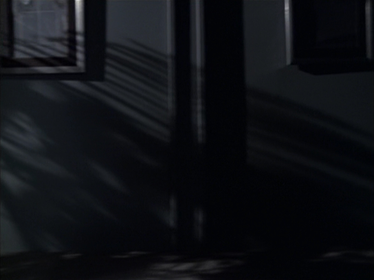 extant_StarTrek_VOY_6x14-Memorial_00330.jpg