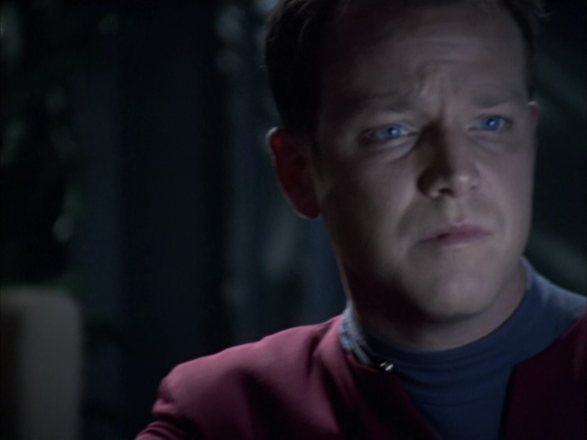extant_StarTrek_VOY_6x14-Memorial_00575.jpg