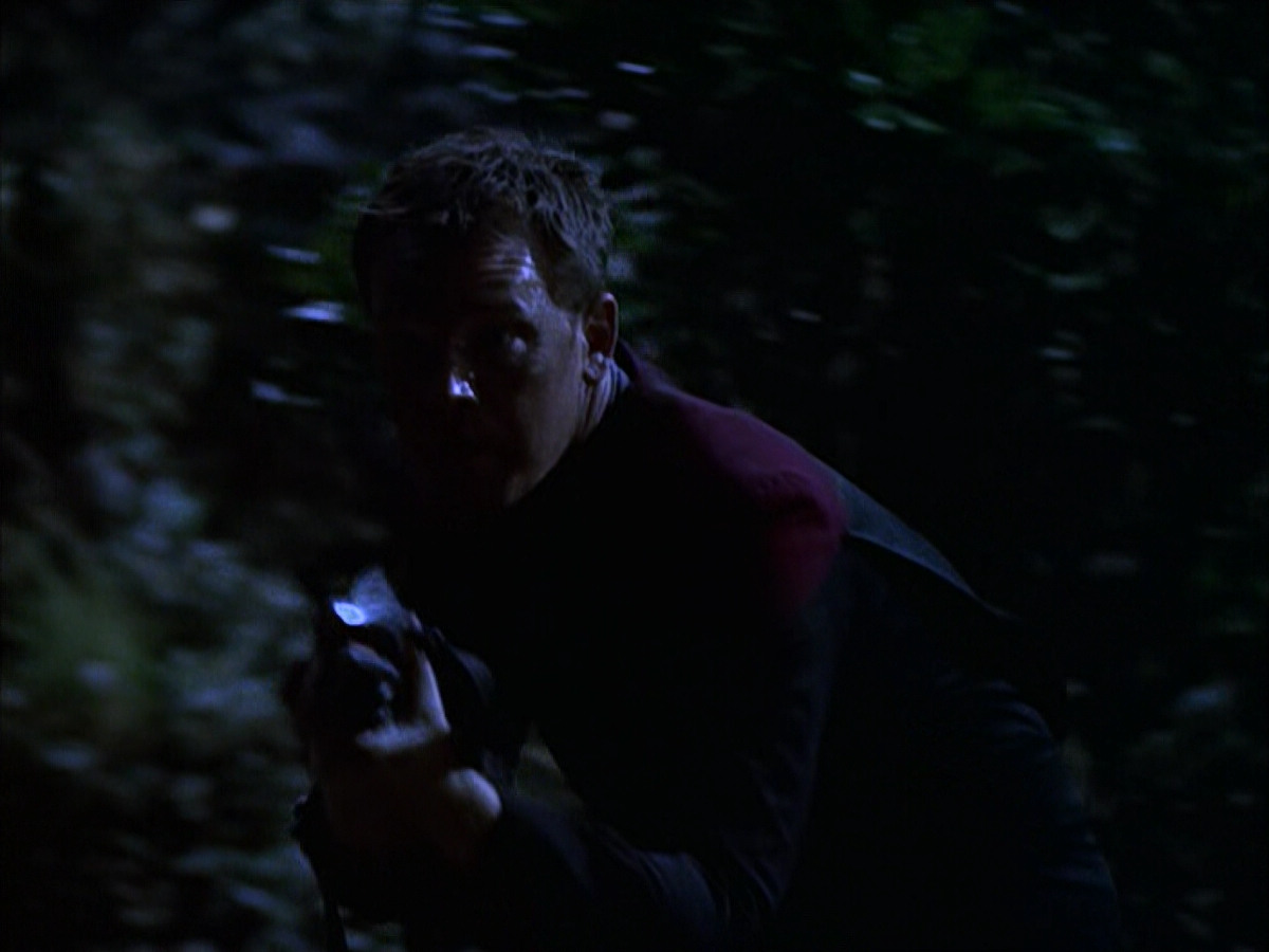 extant_StarTrek_VOY_6x14-Memorial_00611.jpg