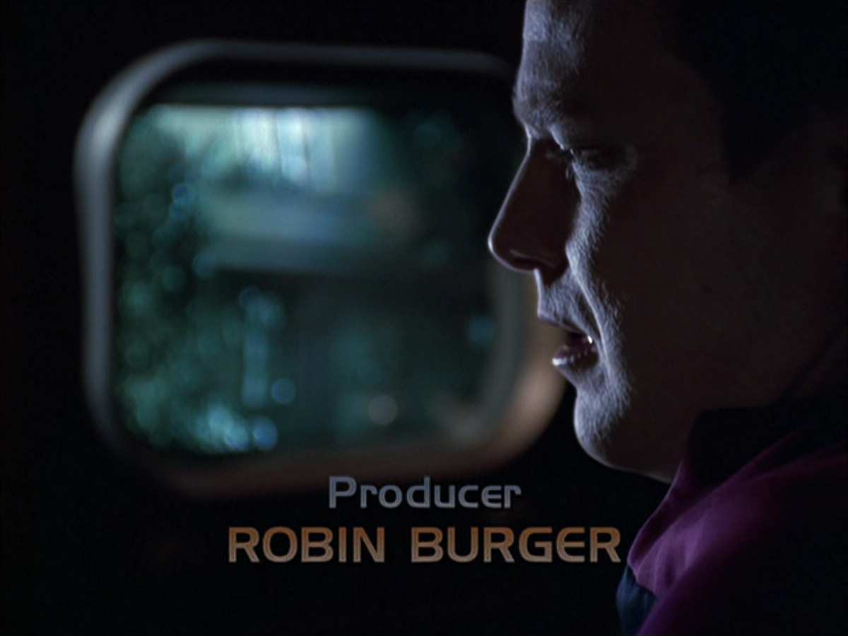 extant_StarTrek_VOY_6x14-Memorial_00639.jpg