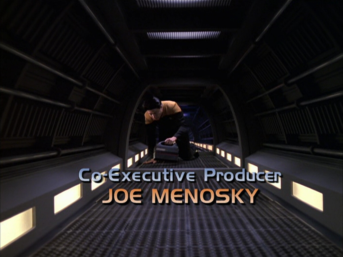 extant_StarTrek_VOY_6x14-Memorial_00673.jpg