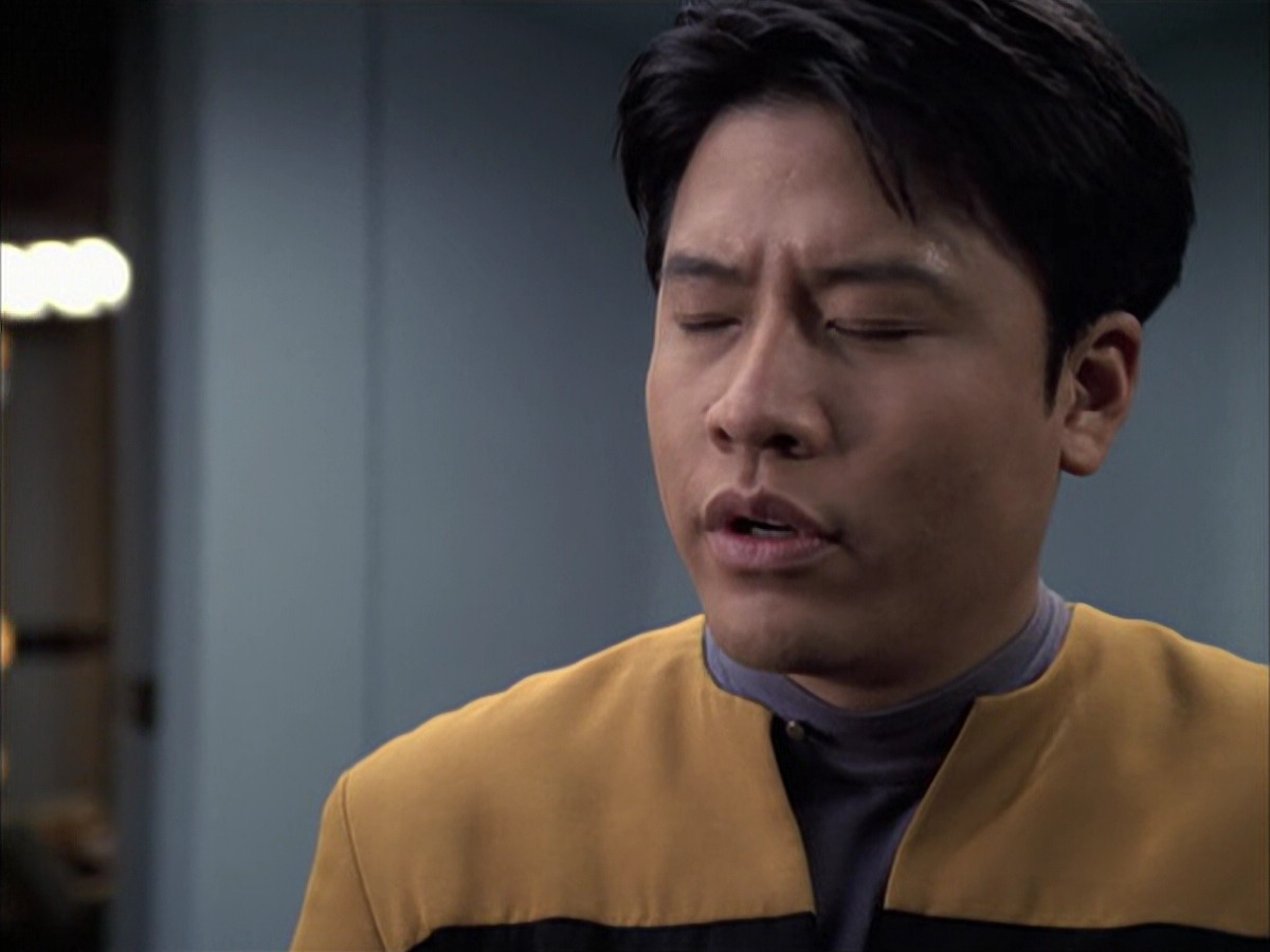 extant_StarTrek_VOY_6x14-Memorial_00782.jpg