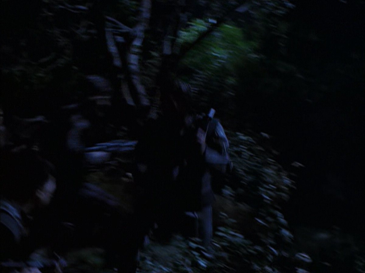 extant_StarTrek_VOY_6x14-Memorial_00967.jpg