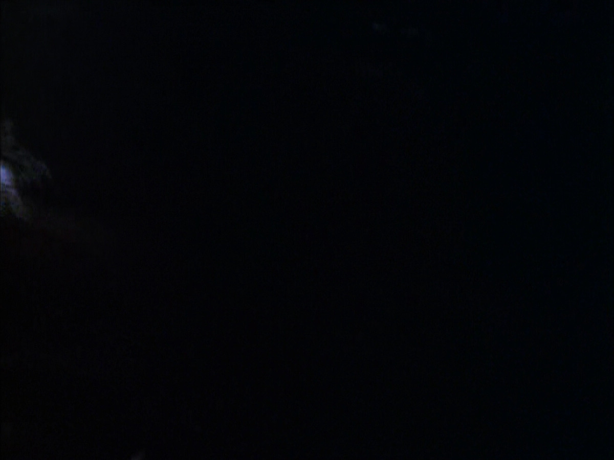 extant_StarTrek_VOY_6x14-Memorial_01008.jpg