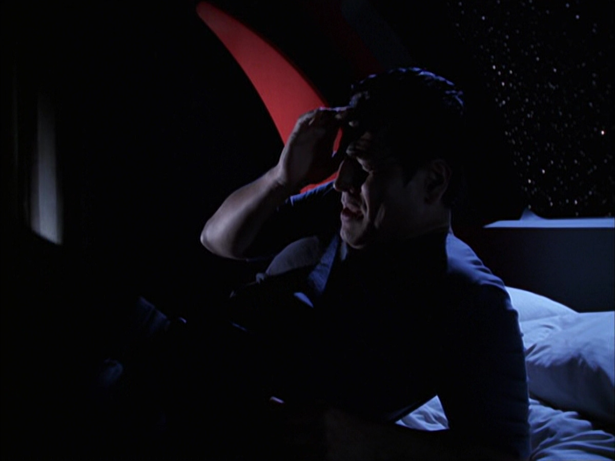 extant_StarTrek_VOY_6x14-Memorial_01048.jpg