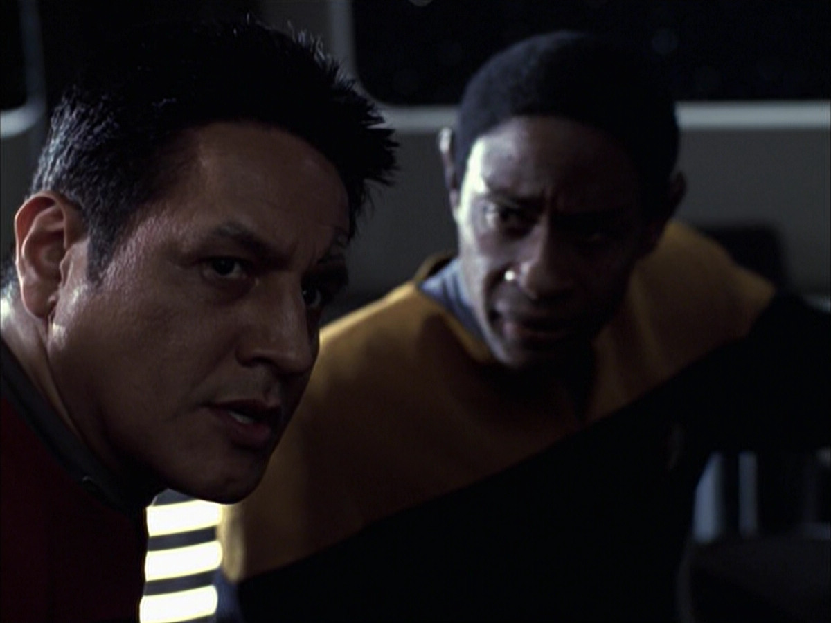 extant_StarTrek_VOY_6x14-Memorial_01101.jpg