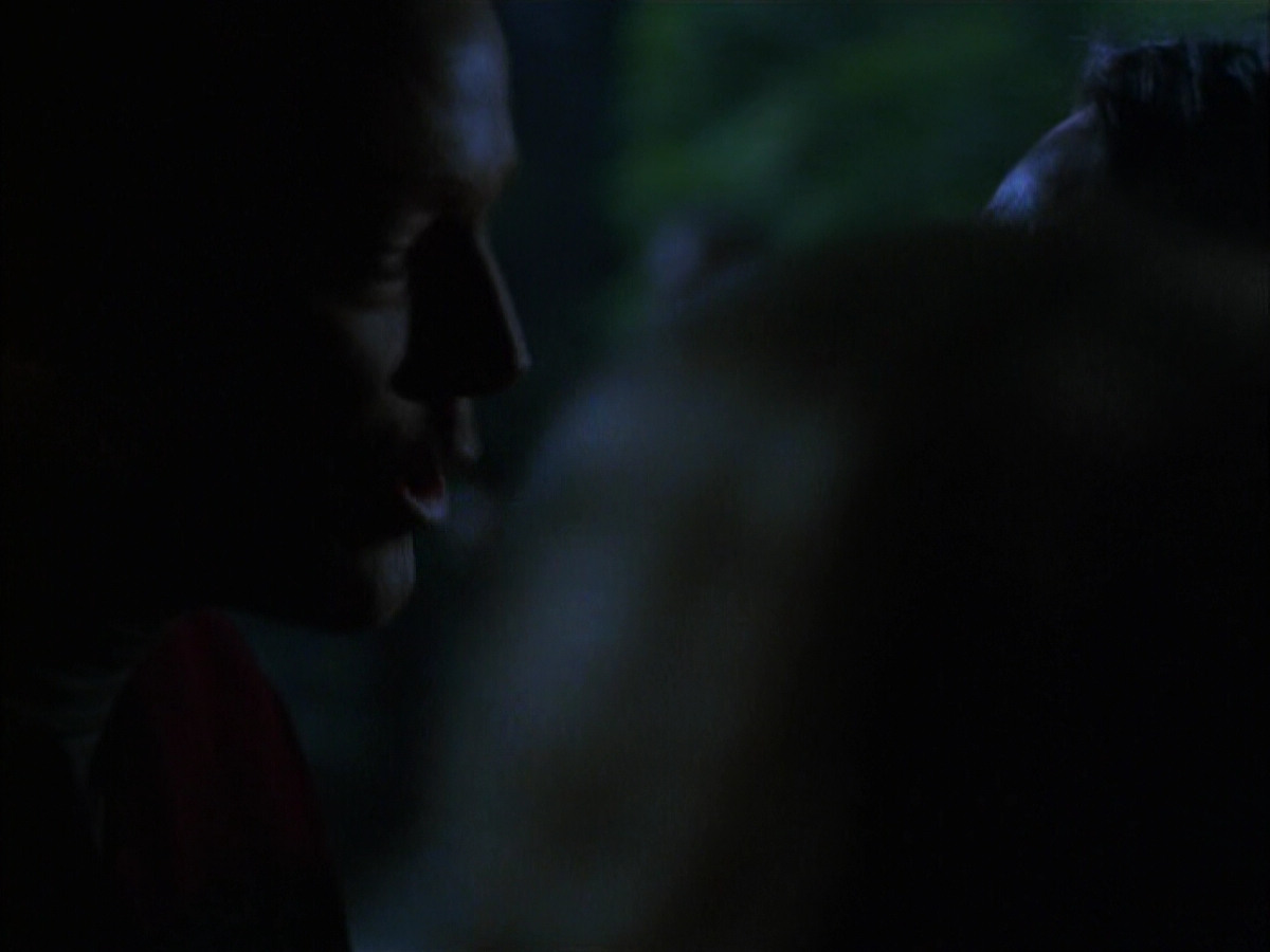 extant_StarTrek_VOY_6x14-Memorial_01653.jpg
