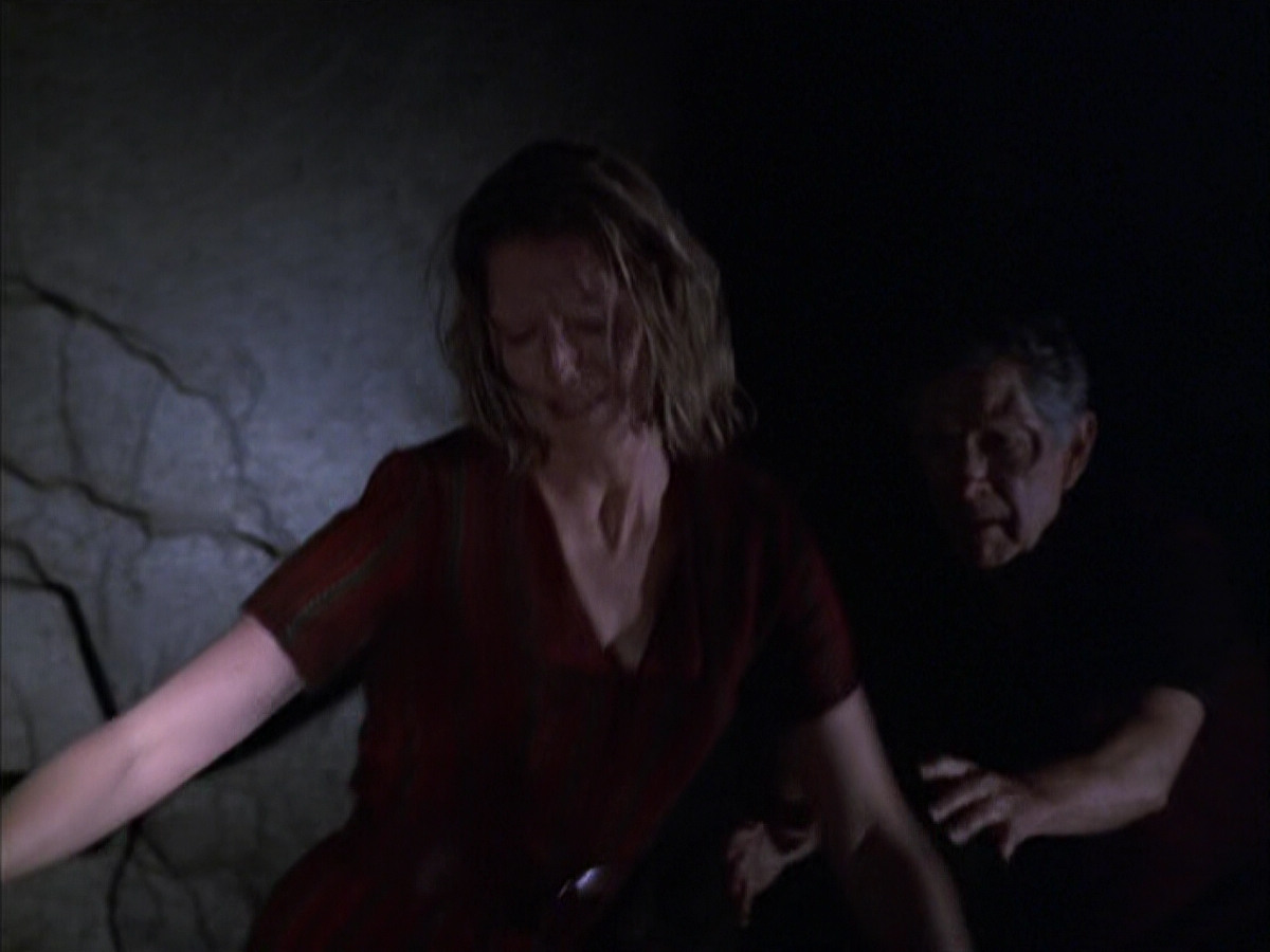 extant_StarTrek_VOY_6x14-Memorial_01861.jpg