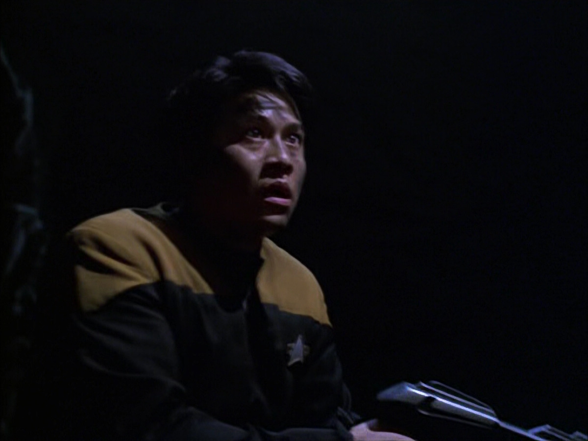 extant_StarTrek_VOY_6x14-Memorial_01893.jpg