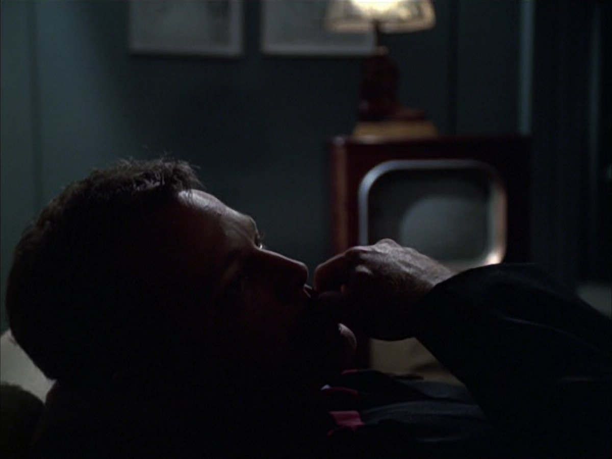 extant_StarTrek_VOY_6x14-Memorial_01948.jpg