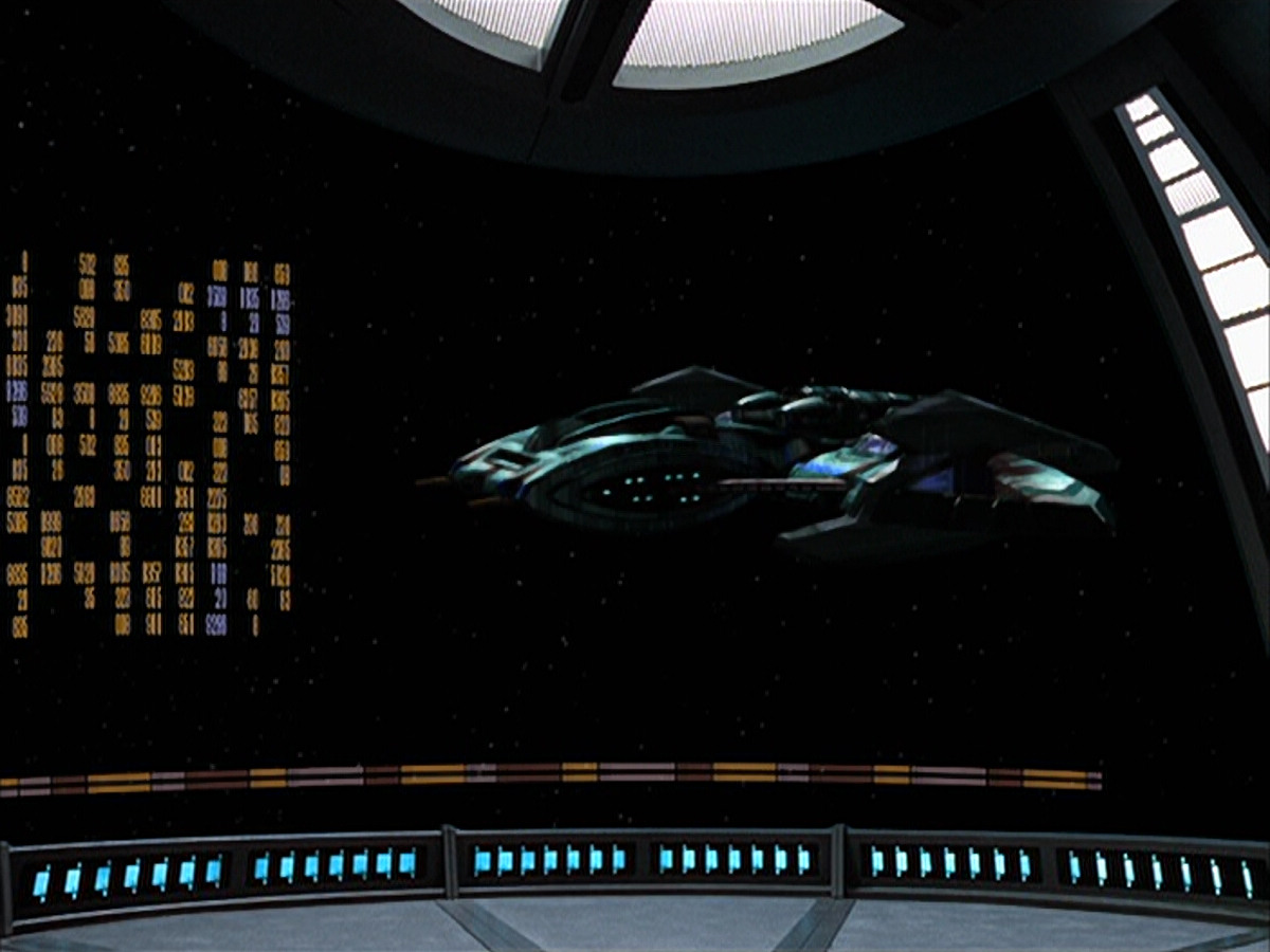 extant_StarTrek_VOY_6x14-Memorial_02136.jpg